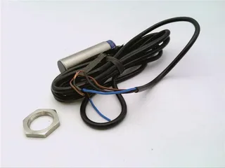 Schneider Electric XS1M18PA371 — Proximity Sensors (image 2)