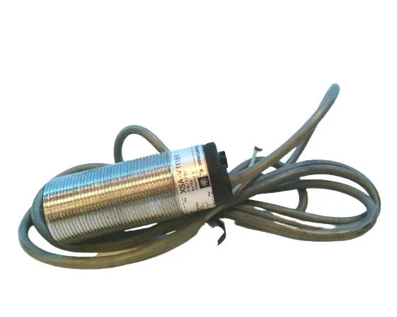 Schneider Electric XSA-V11151 — Proximity Sensors (image 2)