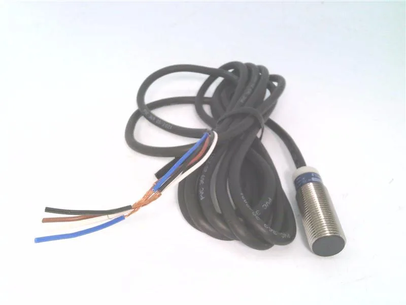 Schneider Electric XS112B3PCL2 — Proximity Sensors (image 2)