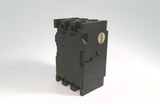 Fuji Electric SA33-20A — Molded Case Circuit Breakers (MCCB) (image 2)
