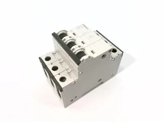 Siemens 5SY6310-6 — 3-Pole MCB (DIN Rail) (image 4)
