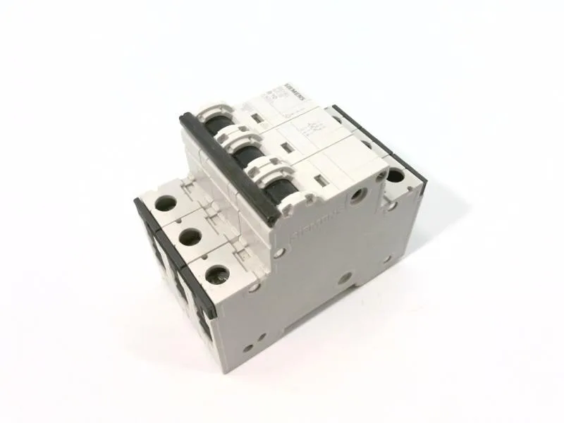 Siemens 5SY6310-6 — 3-Pole MCB (DIN Rail) (image 4)