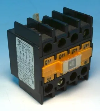 Schneider Electric LA1D04A65