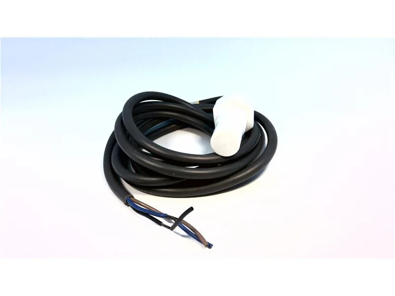 Omron E2KQ-X10ME1 — Proximity Sensors (image 3)