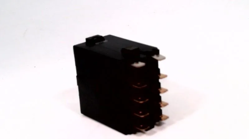 Fuji Electric FMC-OTZ103B — Contactors (image 2)