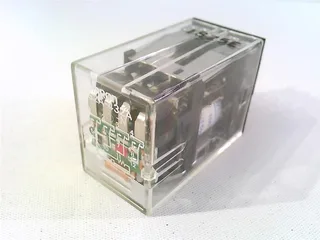 Omron G2A-432A-N-AC100/110 — General Purpose Relays (image 3)