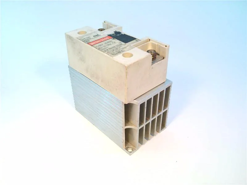 Fuji Electric SS701H-3Z-D3 — Contactors (image 3)