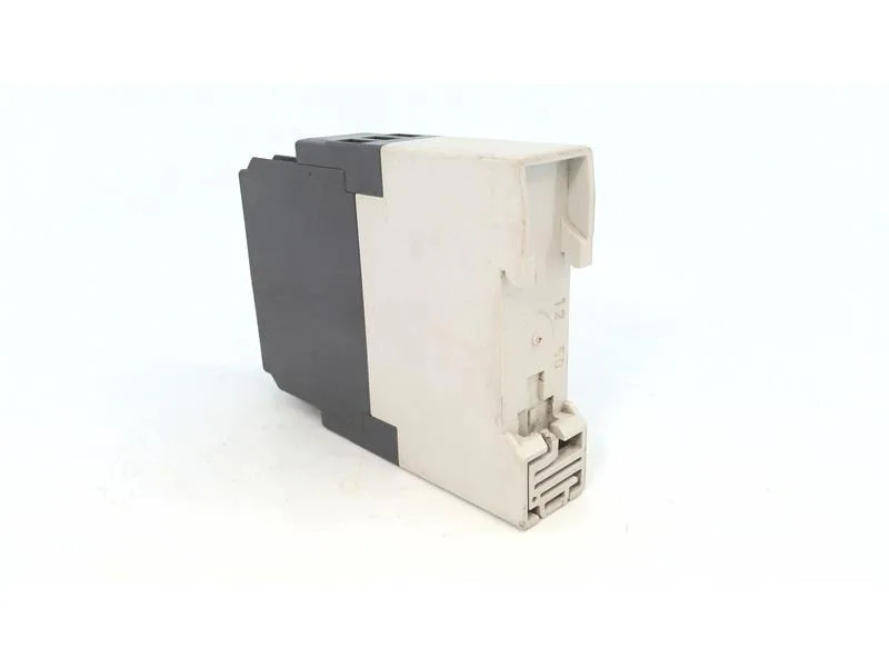 ABB 1SVR630120R3300 — Time Delay Relays (image 5)