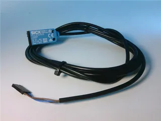 SICK WL4-3P3030S33 — Photoelectric Sensors (image 2)