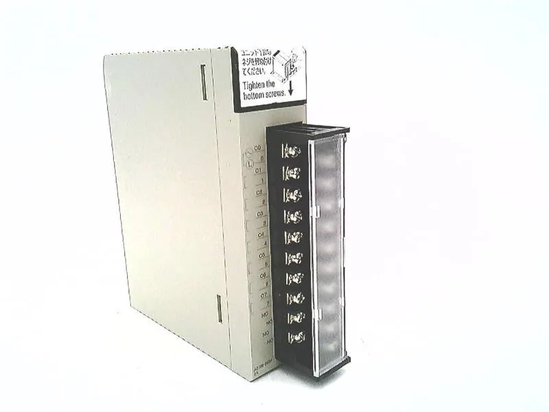 Omron CS1W-OC201 — PLCs (Programmable Logic Controllers) (image 3)