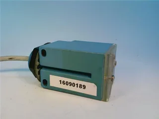 SICK WL2000-M1302 — Photoelectric Sensors (image 2)