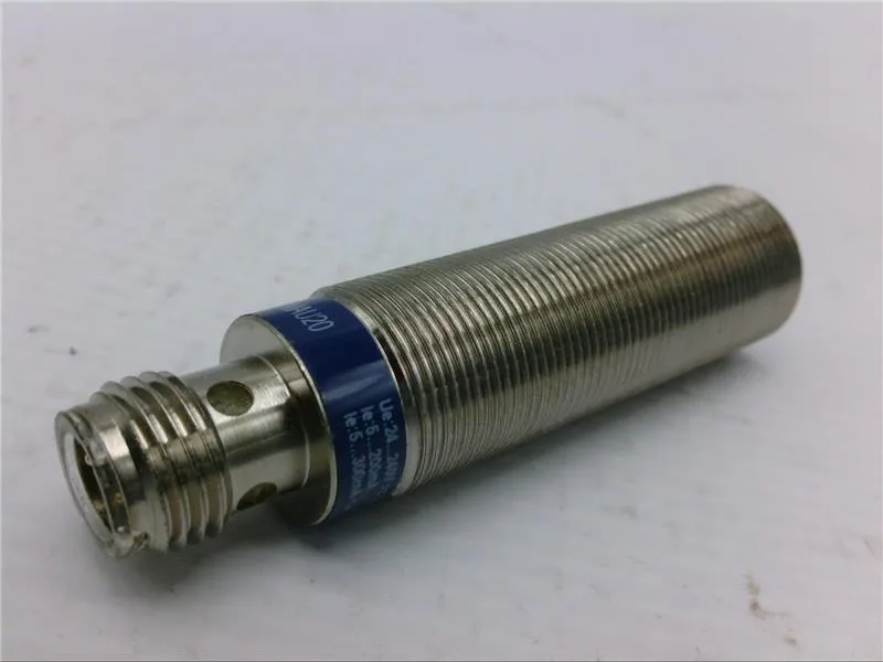 Schneider Electric XS2M18PB370D — Proximity Sensors (image 3)