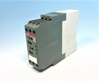 ABB 1SVR430830R0400 — Solid State Relays (image 4)