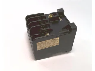Fuji Electric SRC3631-5-1-100-110V — Contactors (image 4)