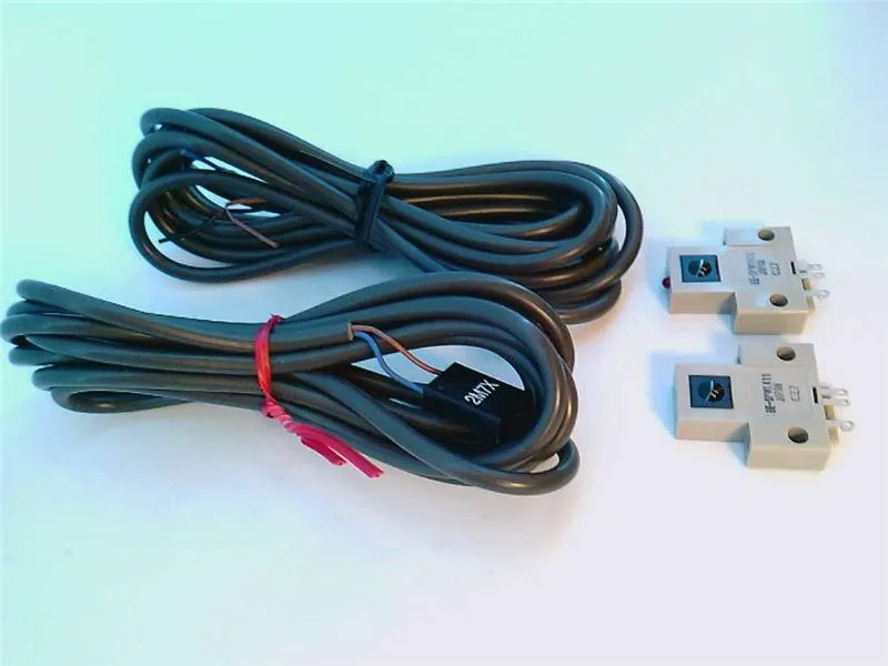 Omron EE-SPW-411 — Photoelectric Sensors