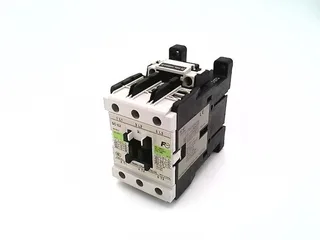 Fuji Electric SC-E2-220VAC — Contactors (image 2)