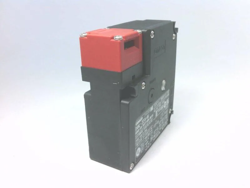 Omron D4NL-2CFA-B4 — Limit Switches (image 4)