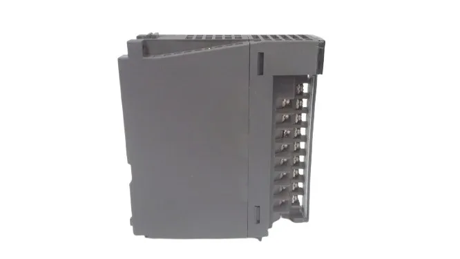 Mitsubishi Electric Q64AD (image 4)