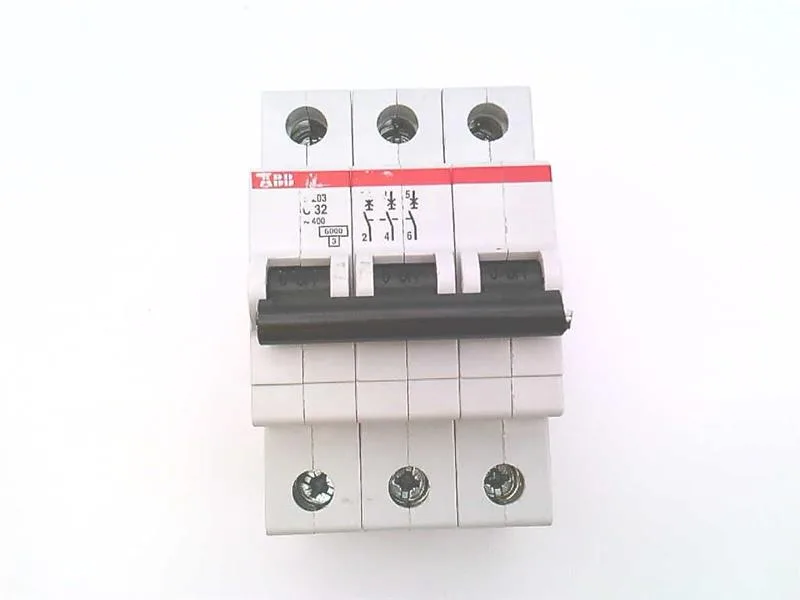 ABB S203-C32 (image 6)