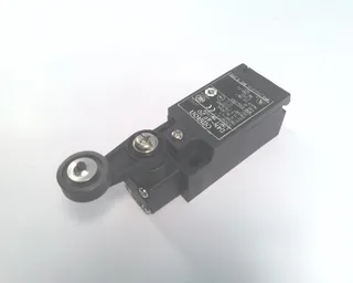 Omron D4N-4F20 — Limit Switches (image 2)