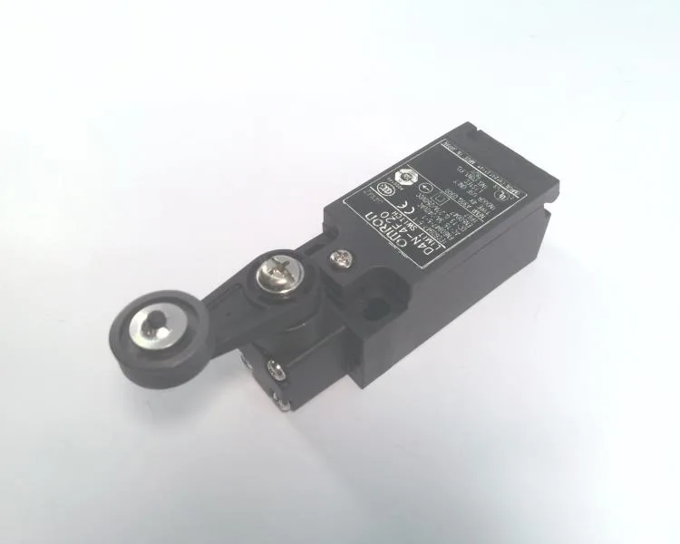 Omron D4N-4F20 — Limit Switches (image 2)