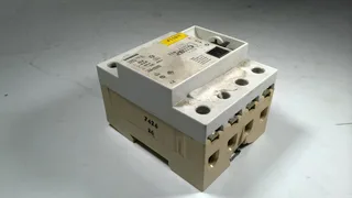 Siemens 5SM1742-6