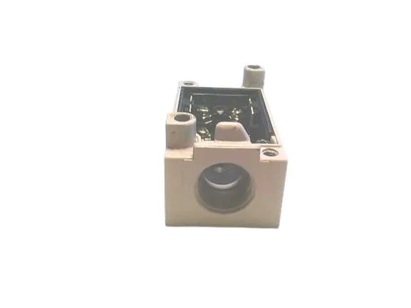 Omron D4A-1000 — Limit Switches (image 2)