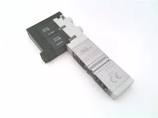 Festo CPASC1-M1H-G-P-2,5 — Solenoid & Directional Valves (image 2)