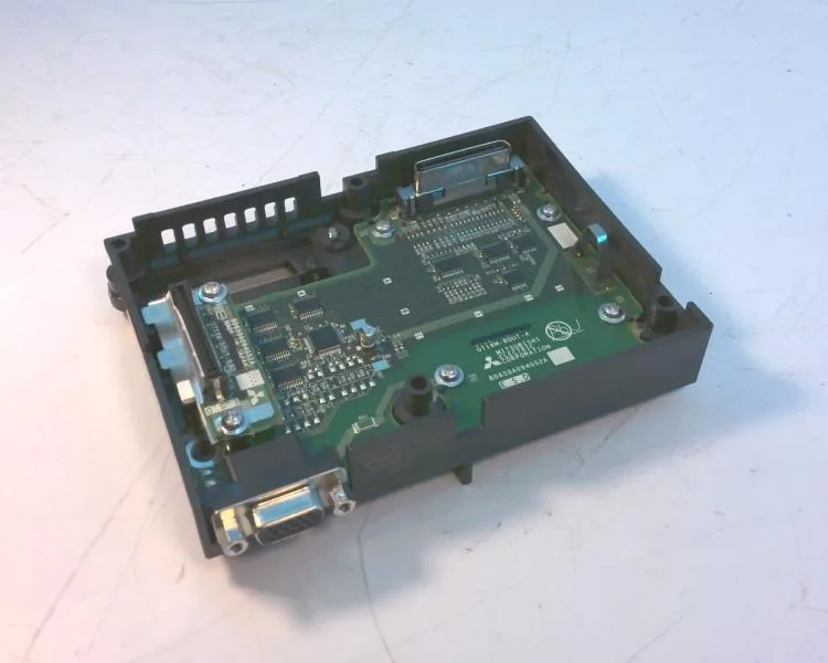 Mitsubishi Electric GT16M-ROUT — HMI Operator Interfaces (image 2)