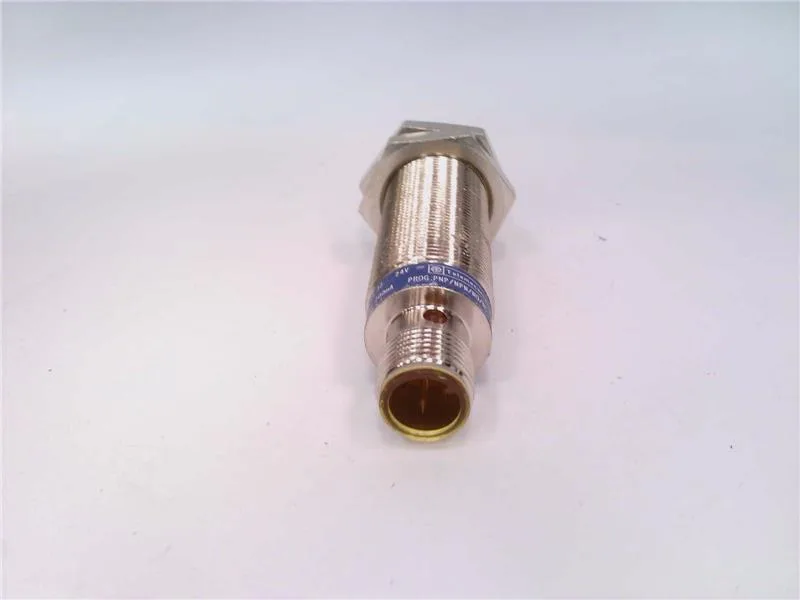 Schneider Electric XS1M18KPM40D — Proximity Sensors (image 4)