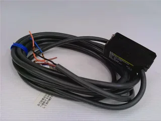 Omron E3V-DS8C43S — Photoelectric Sensors (image 2)