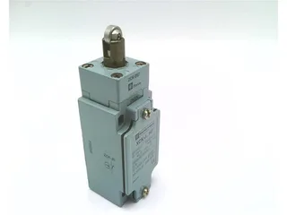Schneider Electric XCKJ567H7 — Limit Switches (image 2)