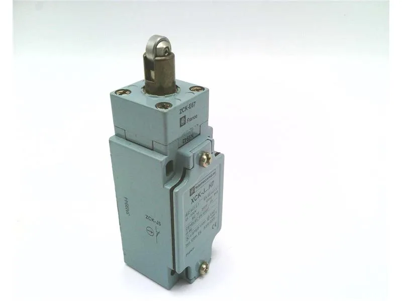 Schneider Electric XCKJ567H7 — Limit Switches (image 2)