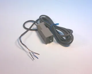 Omron E3S-CR62-C — Photoelectric Sensors (image 2)