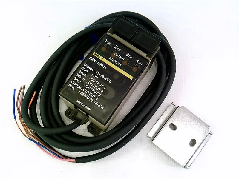 Omron E3X-NM11 — Photoelectric Sensors