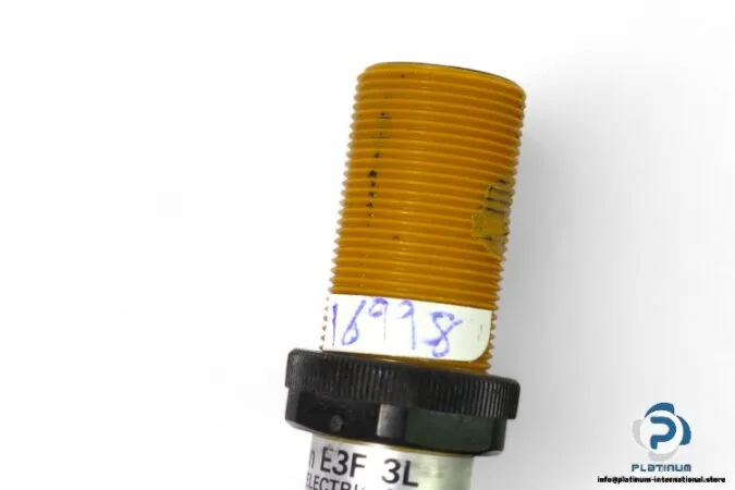 Omron E3F-3L — Photoelectric Sensors (image 5)