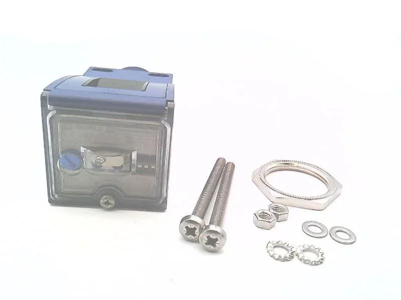 Schneider Electric XUC8ARCTU78 — Photoelectric Sensors