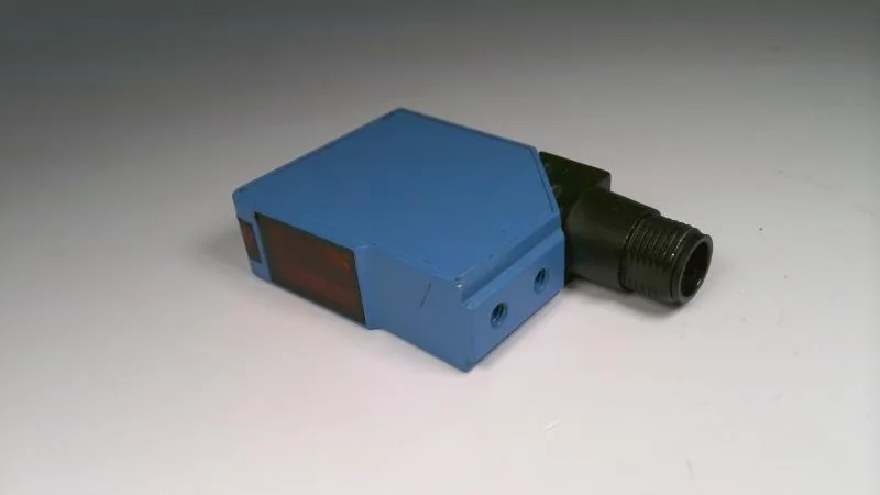SICK WE12L-N4381S06 — Photoelectric Sensors (image 2)