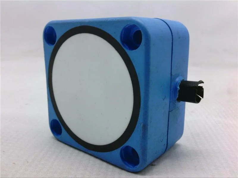 SICK UC30-215162 — Proximity Sensors (image 2)