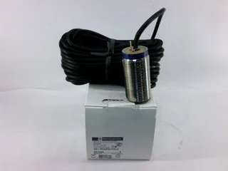 Schneider Electric XS1-M30PA370L2