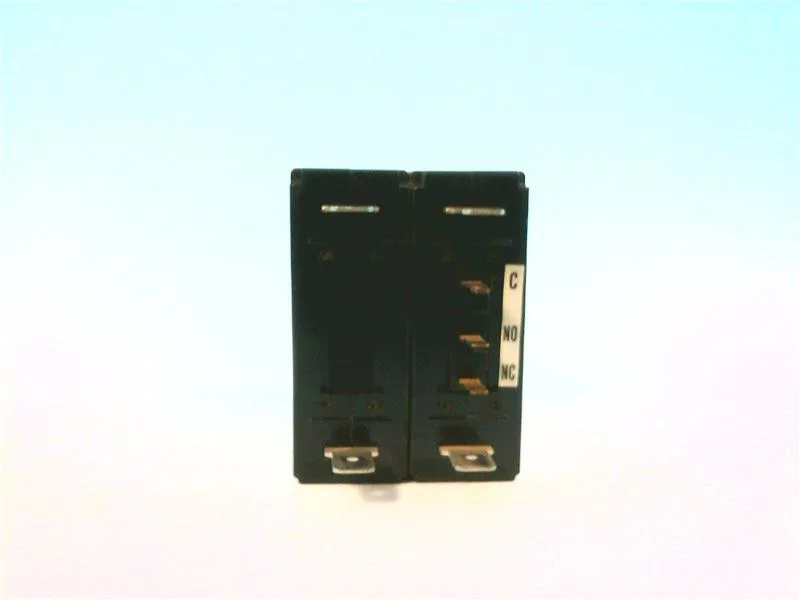 Fuji Electric CP32E/2WDC — Miniature Circuit Breakers (MCB) (image 4)