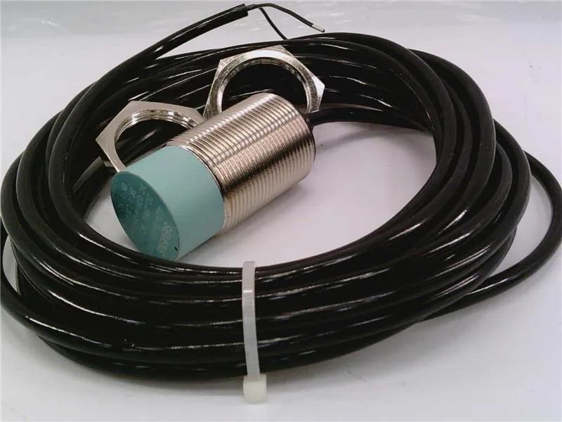 Siemens 3RG40240KA00ZA50 — Proximity Sensors