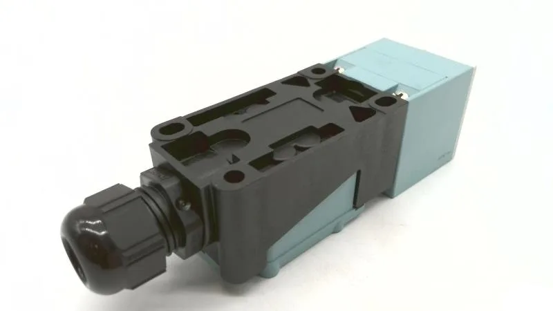 Siemens 3RG46446AN01 — Proximity Sensors (image 2)