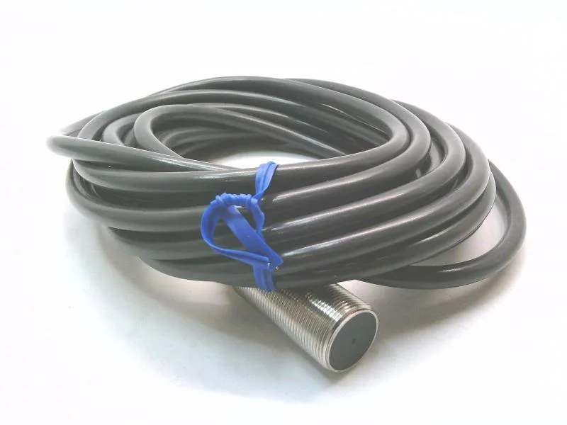 Omron E2A-S18KS08-WS-B1 5M — Proximity Sensors (image 2)
