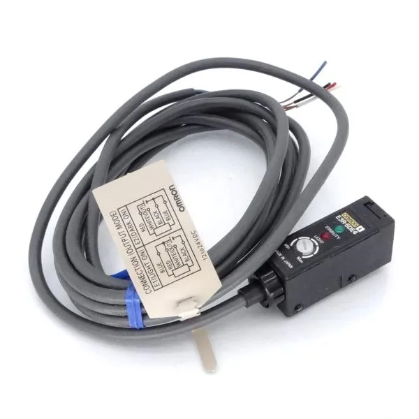 Omron E3R-5DE4 — Photoelectric Sensors