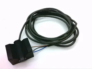 Omron E2K-L26MC1 — Proximity Sensors