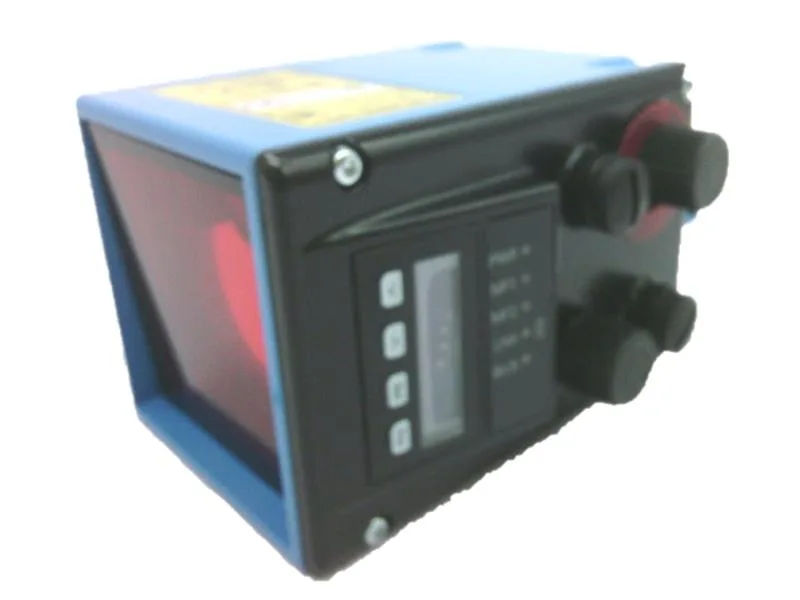 SICK DL100-22AA2101 — Proximity Sensors