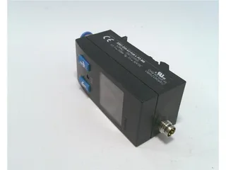 Festo SDE1-D10-G2-H18-L-P2-M8 — Pressure Sensors (image 2)