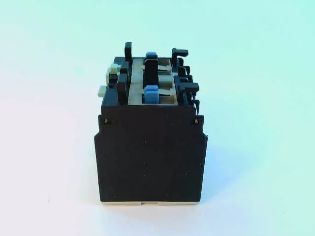 Siemens 3RH1921-1XA31-0MA3 — Contactors (image 4)