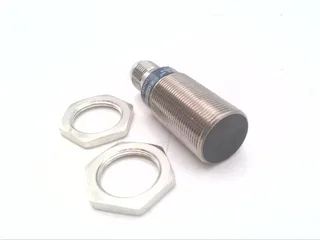 Schneider Electric XS118B3PBM12 — Proximity Sensors
